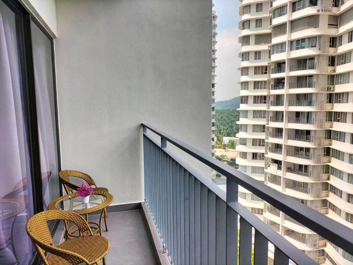 Hani Homestay Wifi Netflix Secure Parking Klia Usim Inti Aeon Mall Nilai Exterior foto