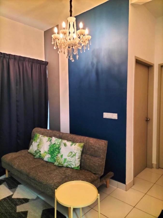 Hani Homestay Wifi Netflix Secure Parking Klia Usim Inti Aeon Mall Nilai Exterior foto