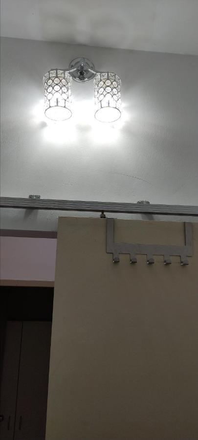 Hani Homestay Wifi Netflix Secure Parking Klia Usim Inti Aeon Mall Nilai Exterior foto